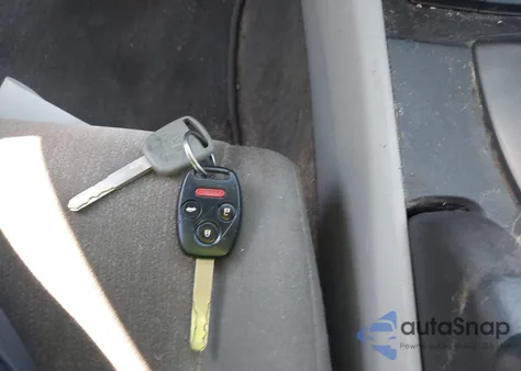 2010 Honda Accord 2.4 Lx из США, поврежденный, VIN 1HGCP2F32AA167091